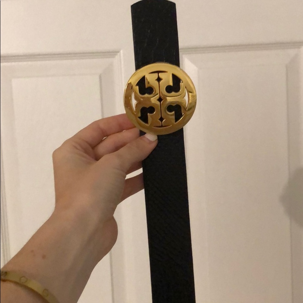 Tory Burch reversible and adjustable belt.